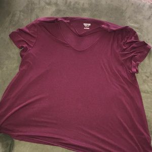 Maroon choker t shirt